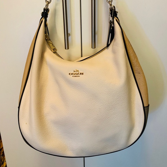 Coach Handbags - Coach Purse